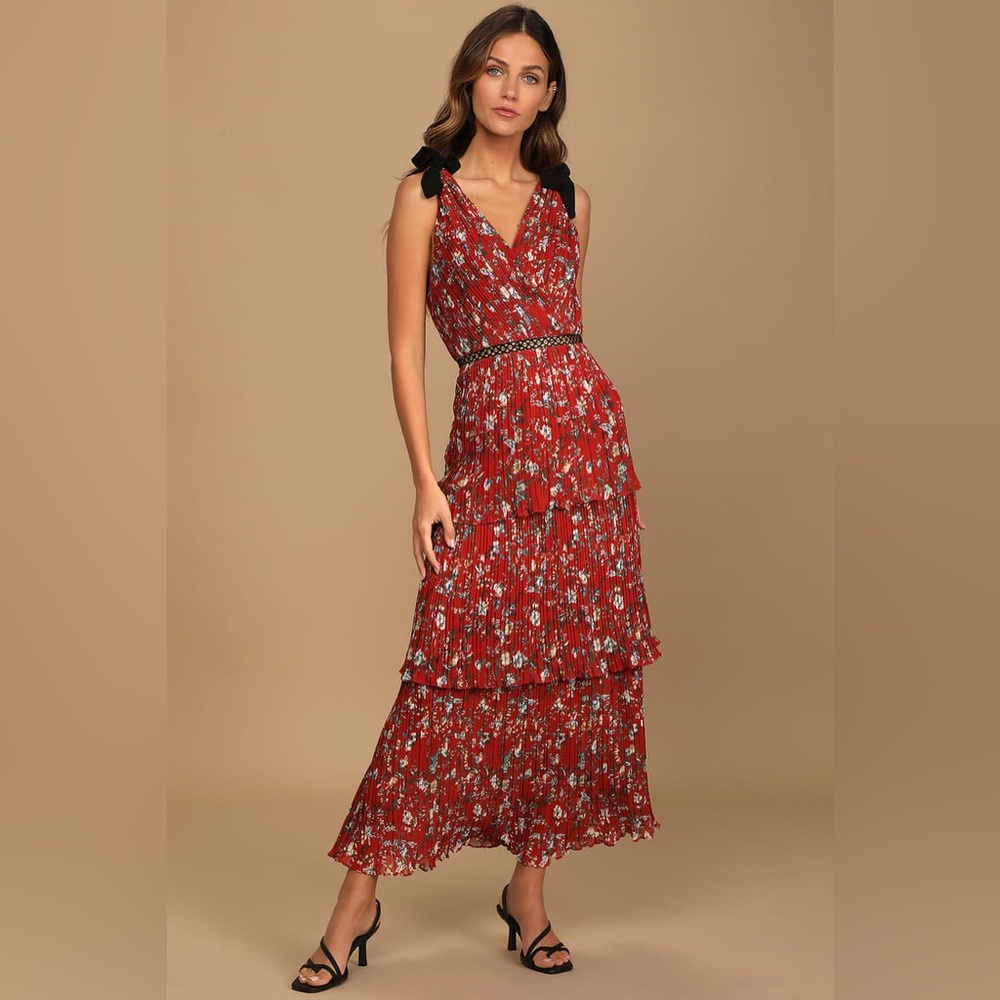 Lulu’s - Such Sophistication Rust Red Floral Print Pleated Maxi Dress